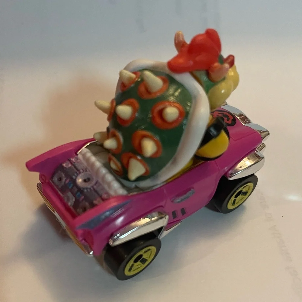 Hot Wheels Super Mario Bowser Badwagon 2
